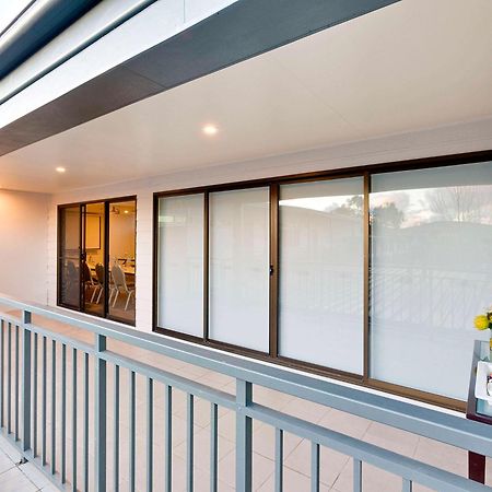 Ibis Styles Canberra Tall Trees Exterior photo